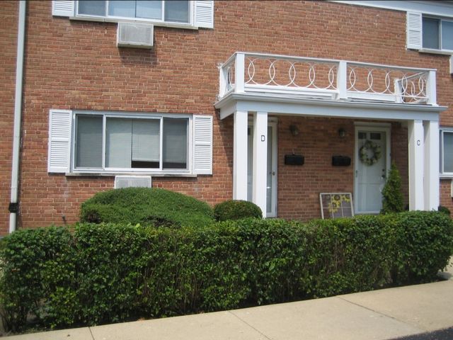 $2,240 | 1324 Tinker Way, Unit H | Glenview