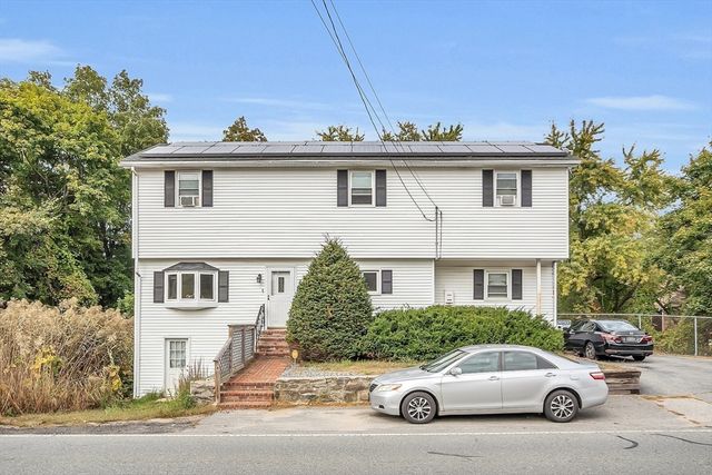 $575,000 | 296 Howe Street | North Methuen