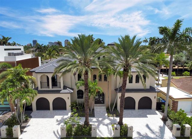 $6,975,000 | 324 Coconut Isle Drive | Las Olas Isles