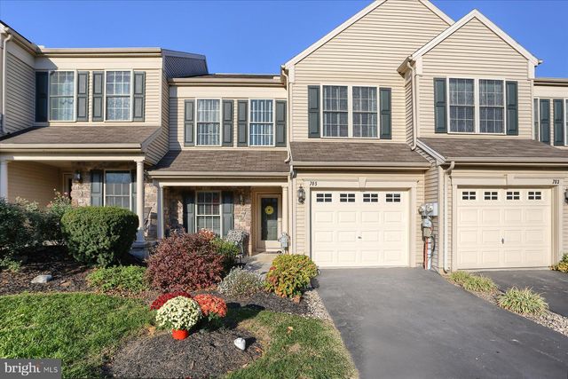 $342,000 | 705 Creekside Drive | Derry Township - Dauphin County