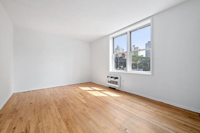 $2,400 | 301 East 84th Street, Unit 6A | Upper East Side