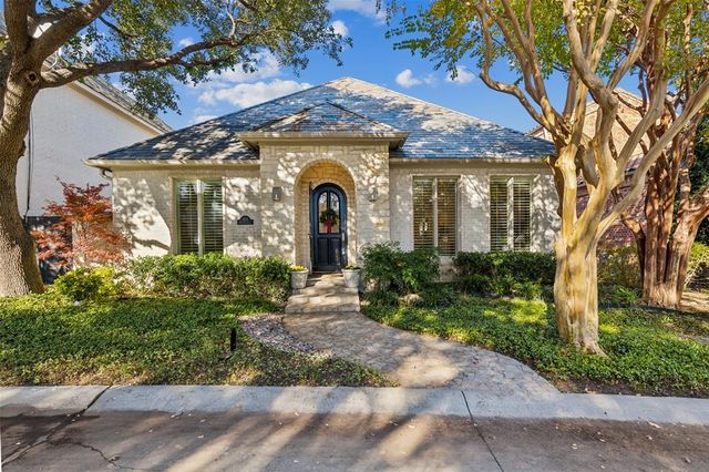 $1,400,000 | 433 Wyndham Crest | Central West Fort Worth