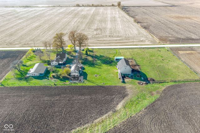 $799,500 | 26735 Six Points Road | Adams Township - Hamilton County