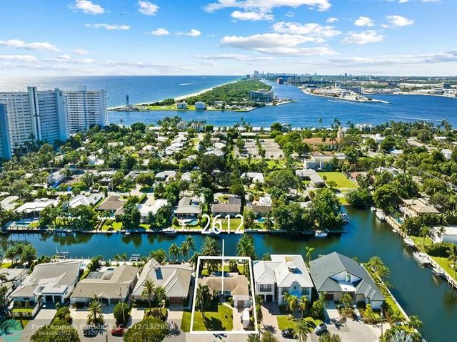 $2,195,000 | 2612 Grace Drive | Harbour Inlet