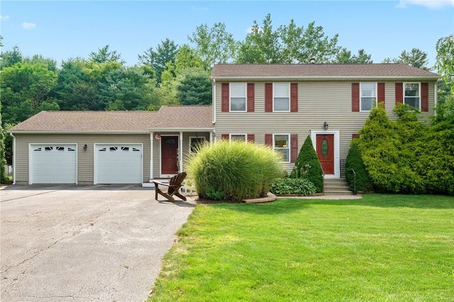 $759,000 | 66 Hidden Lake Drive | North Kingstown