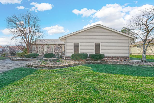 $330,000 | 1017 Spruce Drive | Plum Creek Village