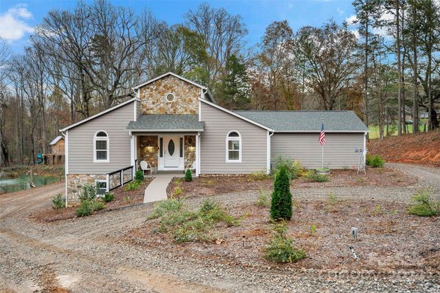 $405,000 | 316 McDade Road | Sulphur Springs Township - Rutherford County