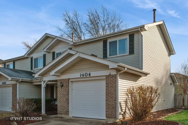 $284,900 | 1404 Chippewa Trail | Wheeling