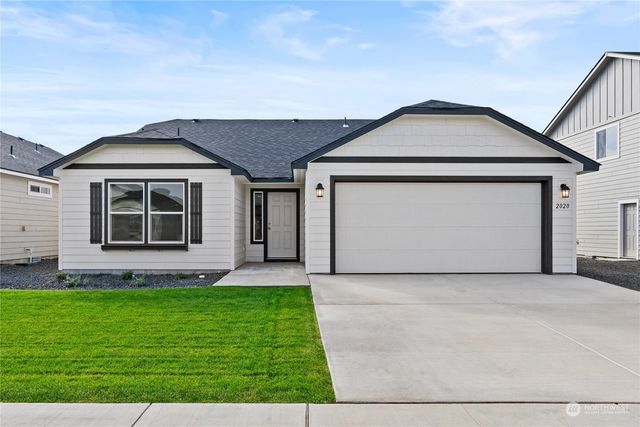 $357,917 | 224 West Newfield Moses Lake | Moses Lake