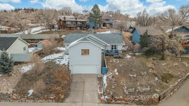 $480,000 | 752 Munro Avenue | Rifle Proper