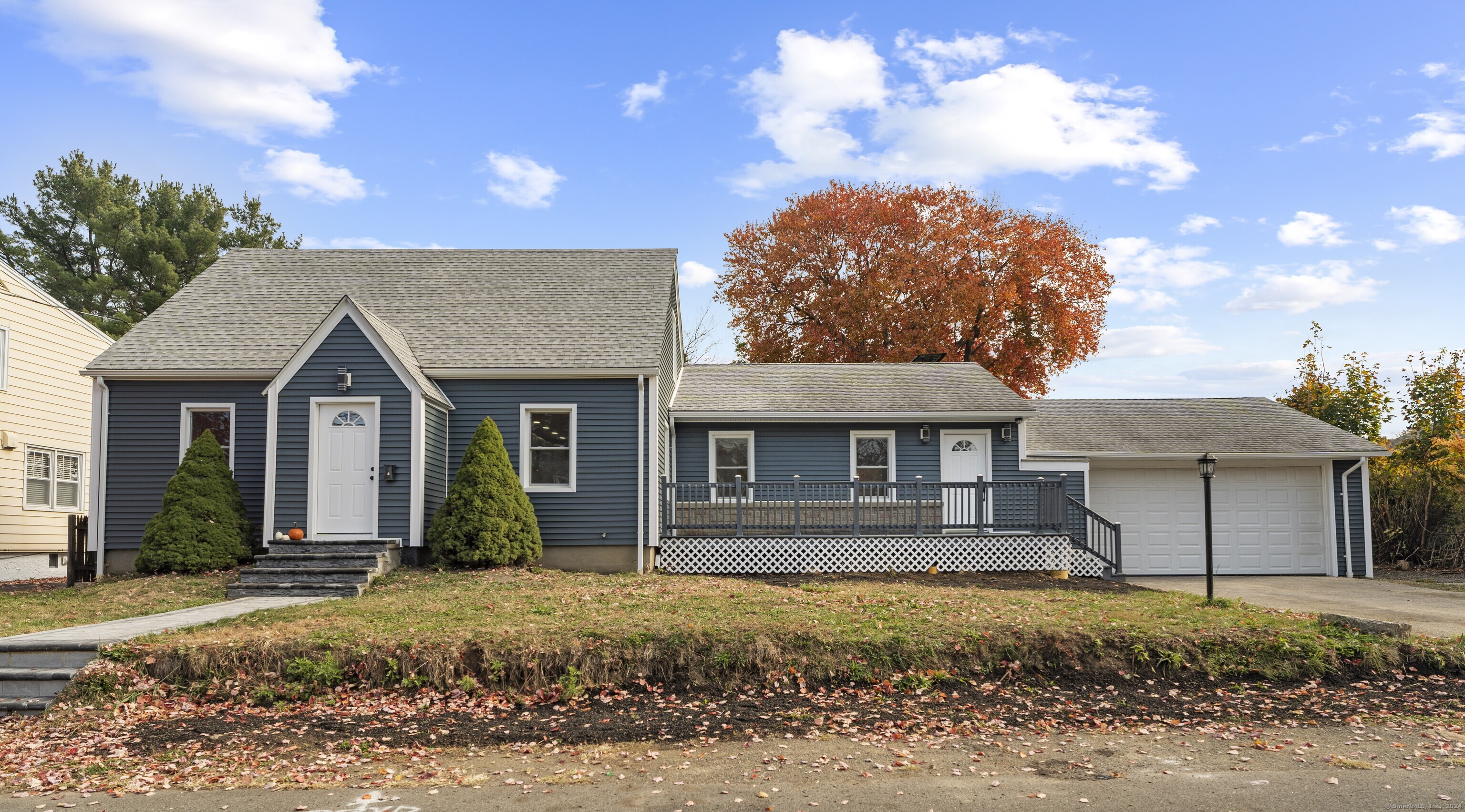 382 Franklin Avenue ~ spacious Cape centrally located!