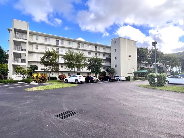 $240,000 | 2228 North Cypress Bend Drive, Unit 508 | Cypress Bend