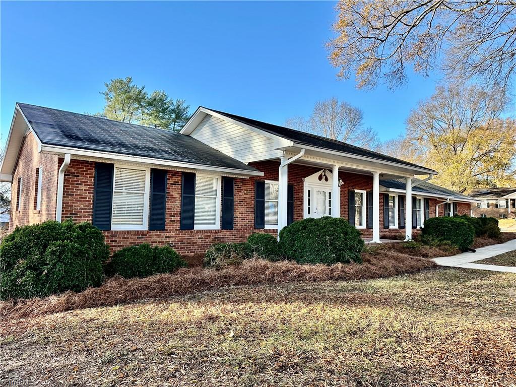 Renovated Brick Ranch with Full Basement!