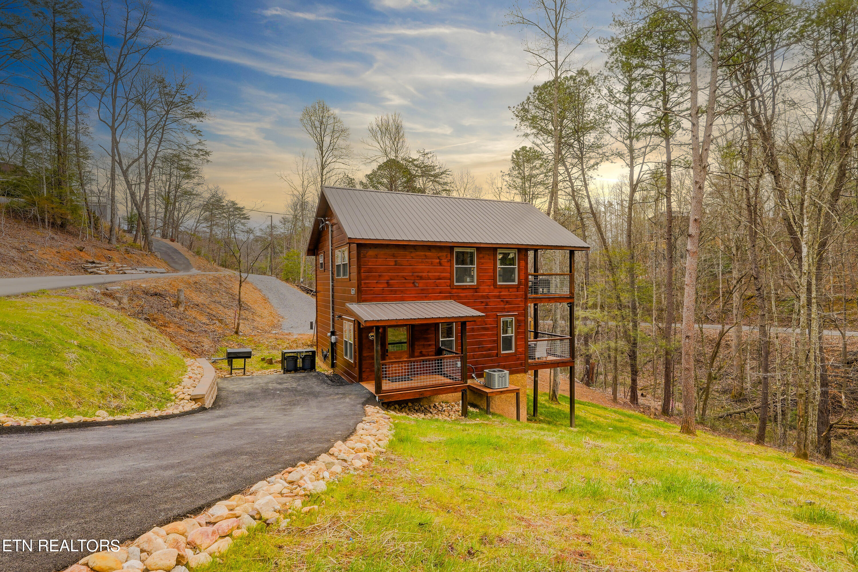 Wooden Nest.Exterior-5