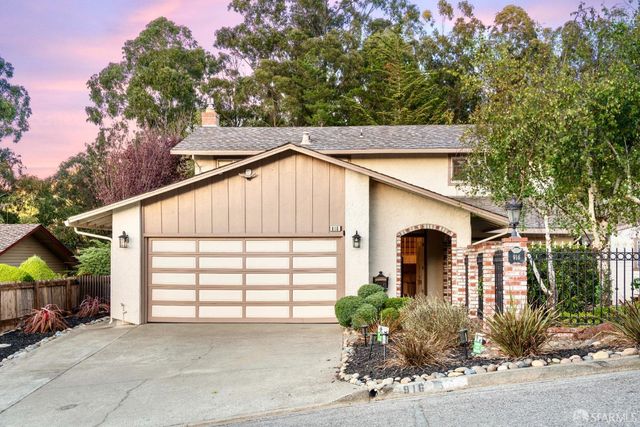 $1,659,000 | 916 Park Pacifica Avenue | Park Pacifica