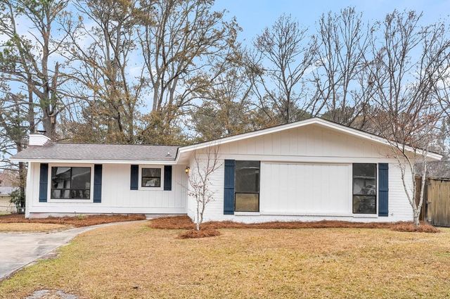 $348,500 | 214 Kentucky Drive | College Park