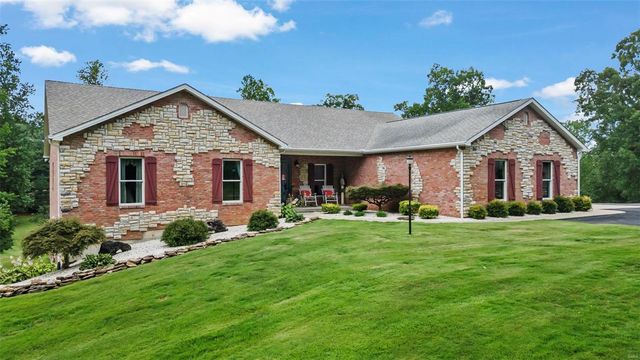 $975,000 | 472 Ridgefield Dr Cape | Randol Township - Cape Girardeau County