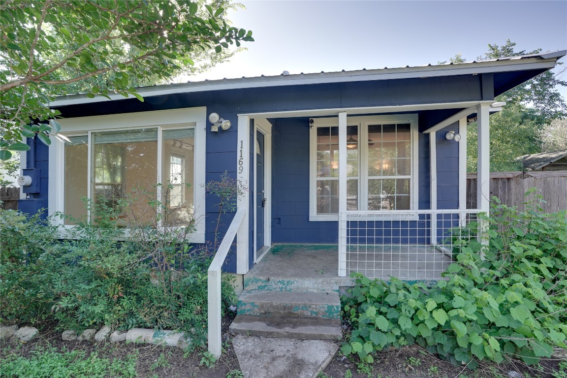 Large windows in the front let in lots of natural light.