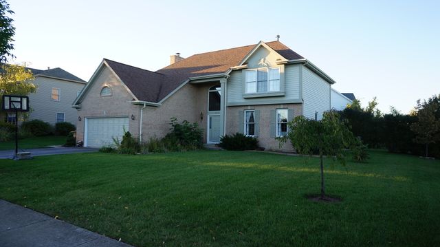 $549,000 | 1592 Wakefield Court | Mundelein