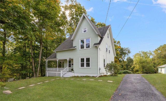 $699,900 | 256 Phillips Street | Wickford