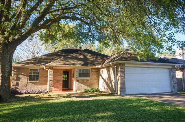 $2,100 | 15738 Castorglen Drive | Clear Lake