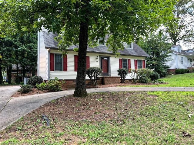 $1,875 | 1207 North Peace Haven Road | Forestdale