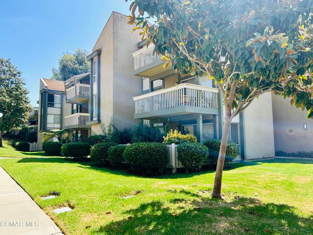 $399,000 | 290 Sequoia Court, Unit 15 | Oak Knoll Villas