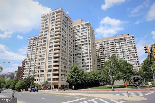 $1,550 | 5500 Friendship Boulevard, Unit 1821N | Friendship Village