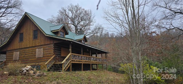 $350,000 | 706 Ramble Lane | Pigeon Township - Haywood County