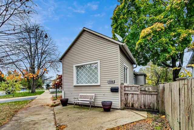 $252,000 | 5729 North New Hampshire Avenue | Norwood Park