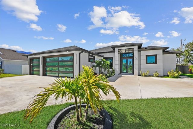 $660,000 | 300 El Dorado Boulevard South | Cape Coral