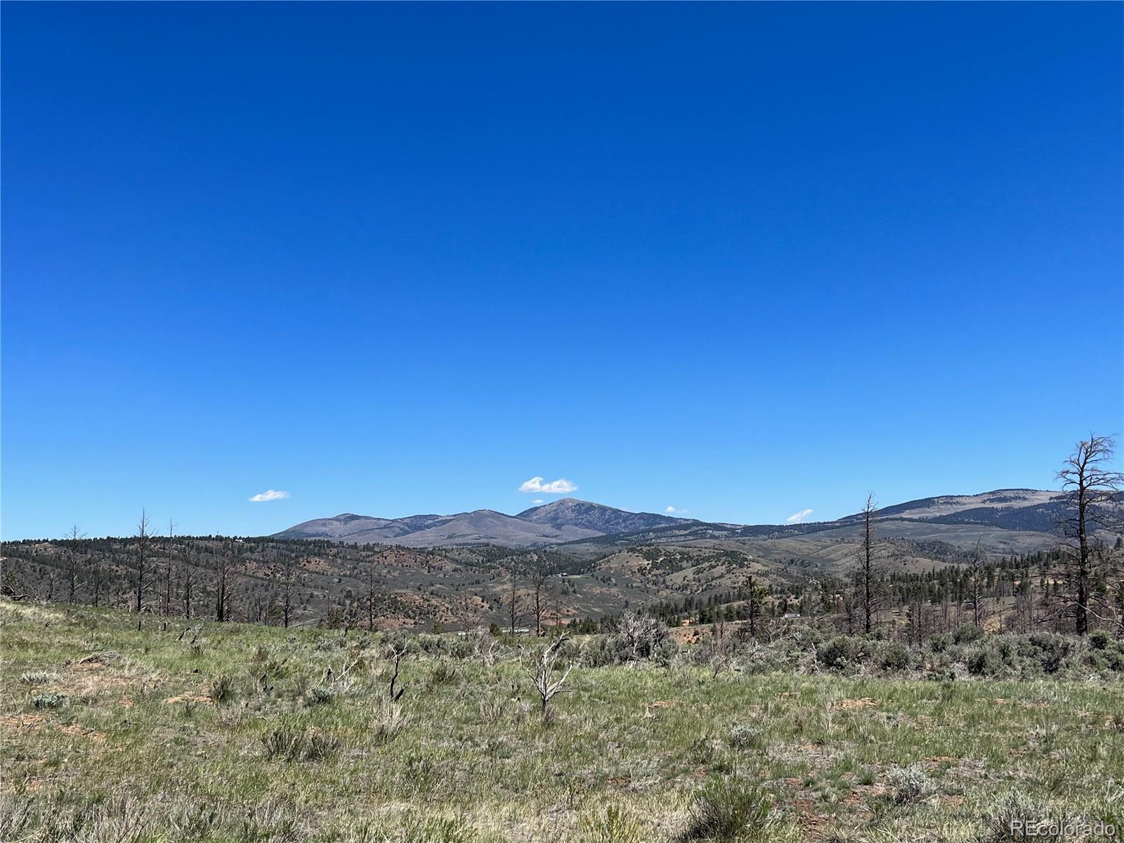 a view of mountain view with mountain