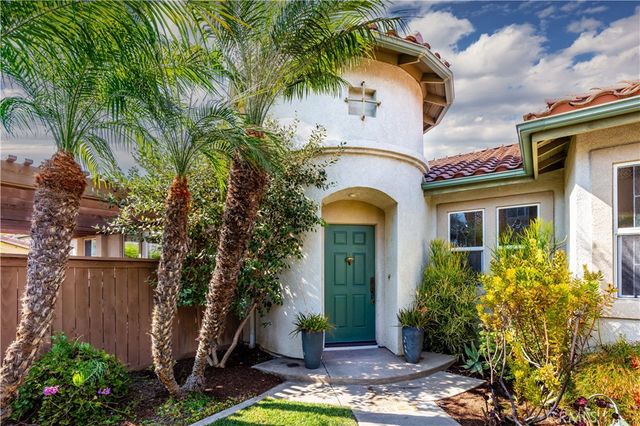 $1,345,000 | 32531 Via Los Santos | Del Obispo