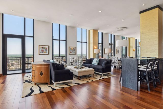 $1,850,000 | 201 South 11th Street, Unit 2600 | Downtown West