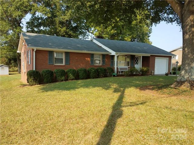 $1,600 | 3581 Brookwood Drive | Maiden