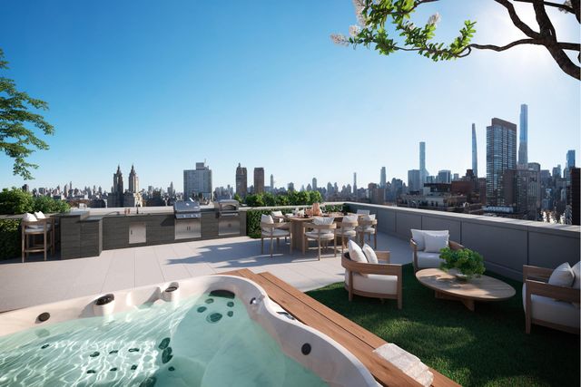 $13,500,000 | 212 West 72nd Street, Unit PHS | Upper West Side