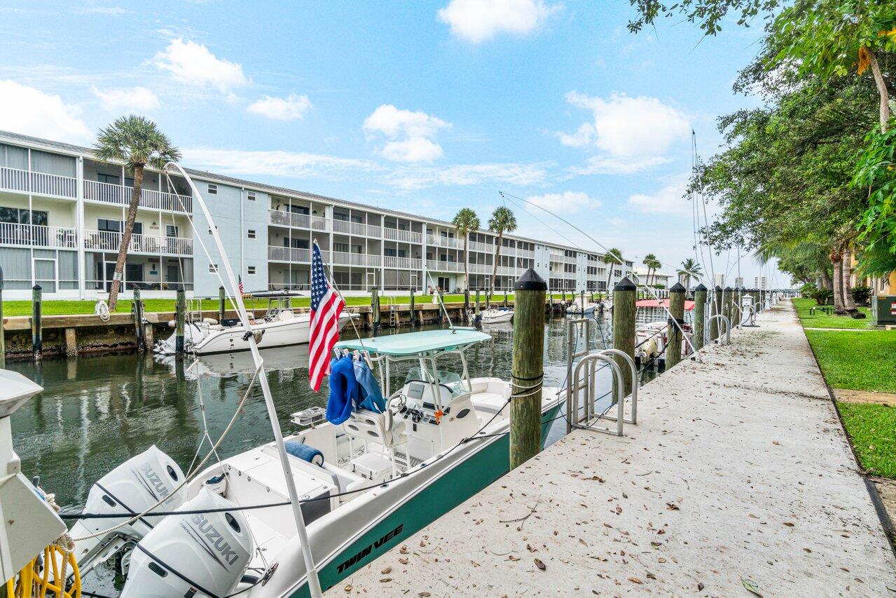 Boat Dock/Slip