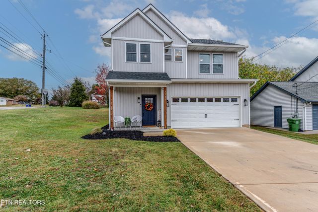 $394,900 | 7546 Holly Crest Lane