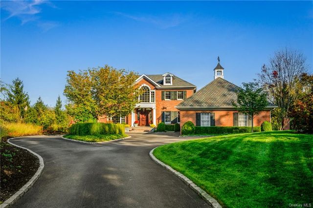 $1,495,000 | 18 Kingwood Lane | Spackenkill