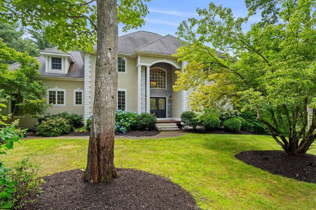 $1,389,000 | 19 Patriots Road | Stratham