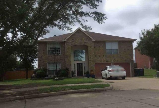 $374,400 | 200 Tranquility Lane | Cedar Hill