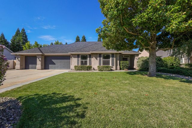 $649,900 | 2990 Western Oak Drive | Goodwater