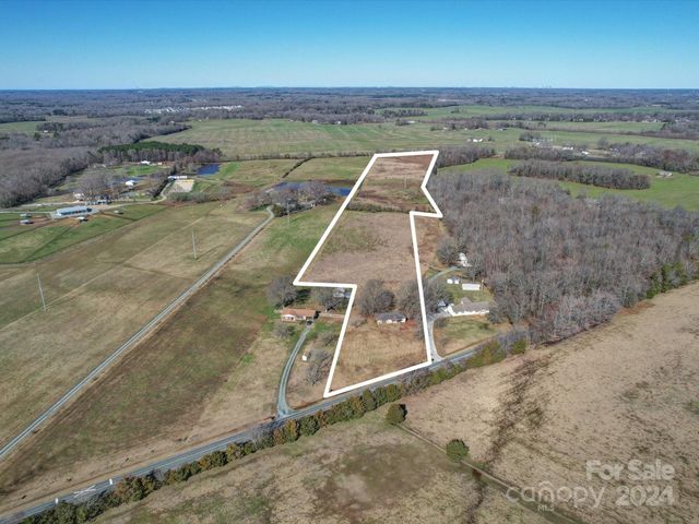 $764,400 | 1418 Clarence Secrest Road | Monroe Township - Union County