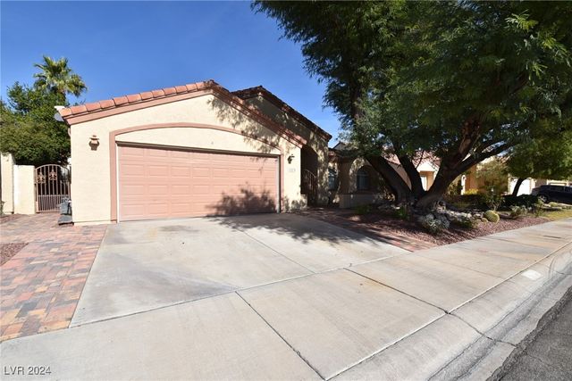 $2,350 | 7624 West Desert Delta Drive | Desert Shores