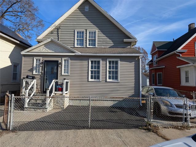 $365,000 | 256 Carroll Avenue