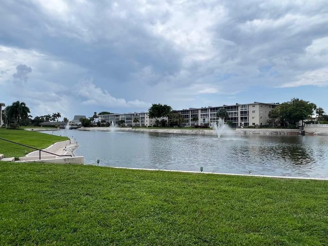 $79,500 | 2534 Garden Drive South, Unit 206