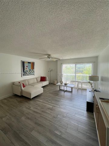 $2,100 | 17800 Atlantic Boulevard, Unit 304 | Sunny Isles Shores