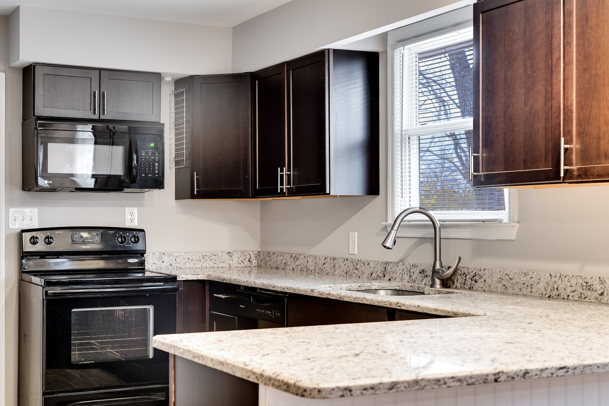 What a stunning kitchen!