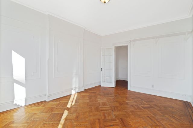 $4,200 | 664 Carroll Street, Unit 3 | Park Slope