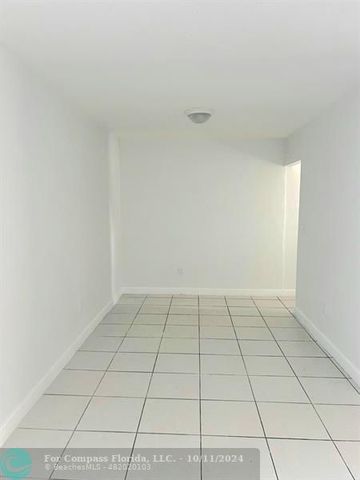 $1,600 | 1245 West 24th Street, Unit A221 | Hialeah